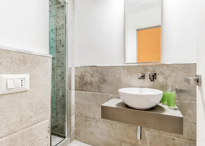Th Trastevere Luxury-s.cosimato 2bd-2bt