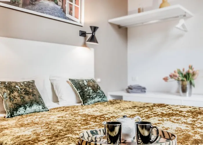 Th Trastevere Luxury-s.cosimato 2bd-2bt Rome